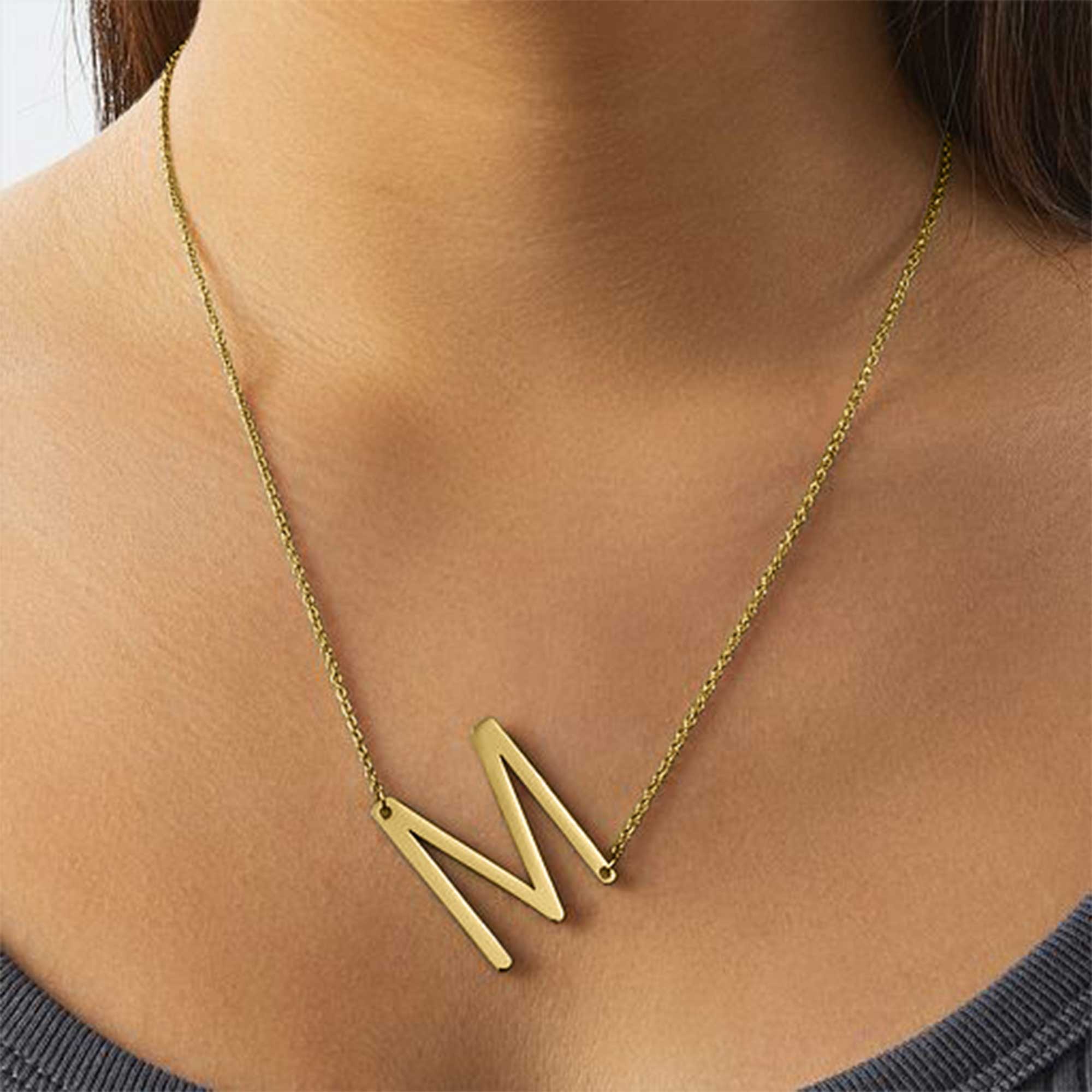 Оригинальное ожерелье из нержа – обзор и цена Initial Letter Necklace 18K Gold