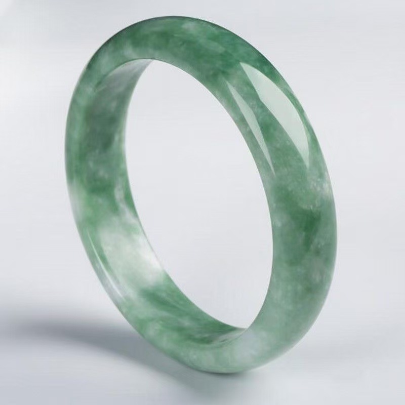 жадеит для женщин, зеленый неф – обзор и цена Bracelets